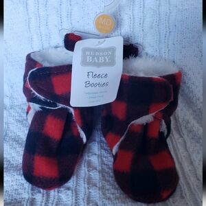 NWT 6m-12m plaid booties